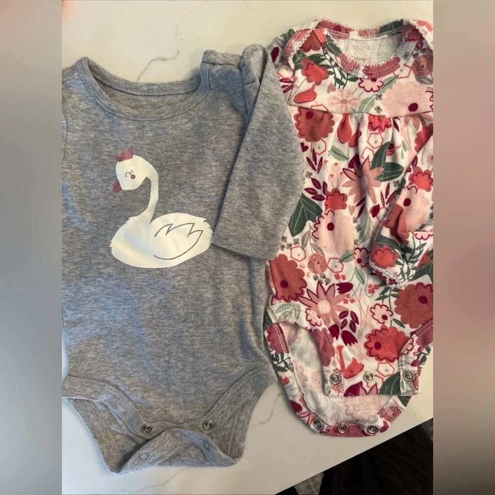 Carter's Infant Girls Winter Clothing Lot of 26 Size Newborn/0-3 Months